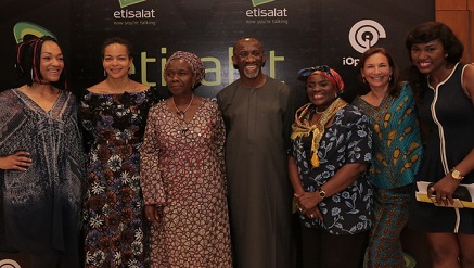 (L-r): ‎Elvina Ibru, Cast Member, Hear Word; Ifeoma Fafunwa, Director, Hear Word; Myma Belo-Osagie; Hakeem Belo-Osagie, Chairman, Etisalat Nigeria; Taiwo Ajai-Lycett, actress and cast member, Hear Word; Deborah Willsher and Ufuoma McDermott, cast member, Hear Word at the premiere of the Hear Word stage play series sponsored by Etisalat Nigeria in Abuja recently.